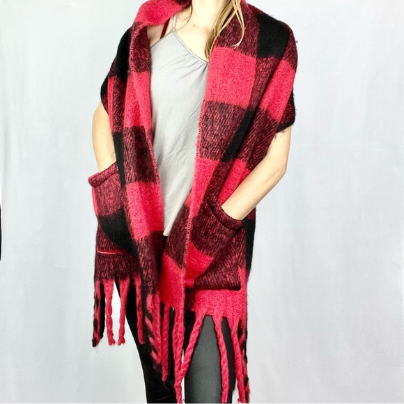 🧣🖤Red & Black Plaid Super Soft Cozy Big Pockets Scarf Shawl Wrap w/Fringe - Picture 4 of 7